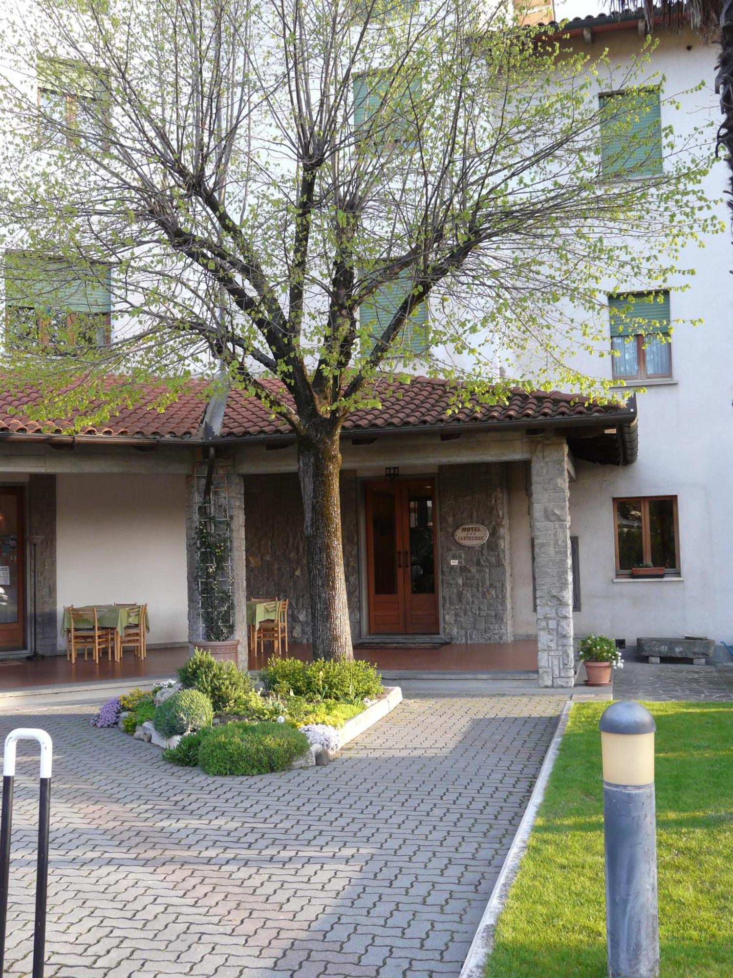 Hotel La Piccola Stazione Торита ди Сиена Екстериор снимка