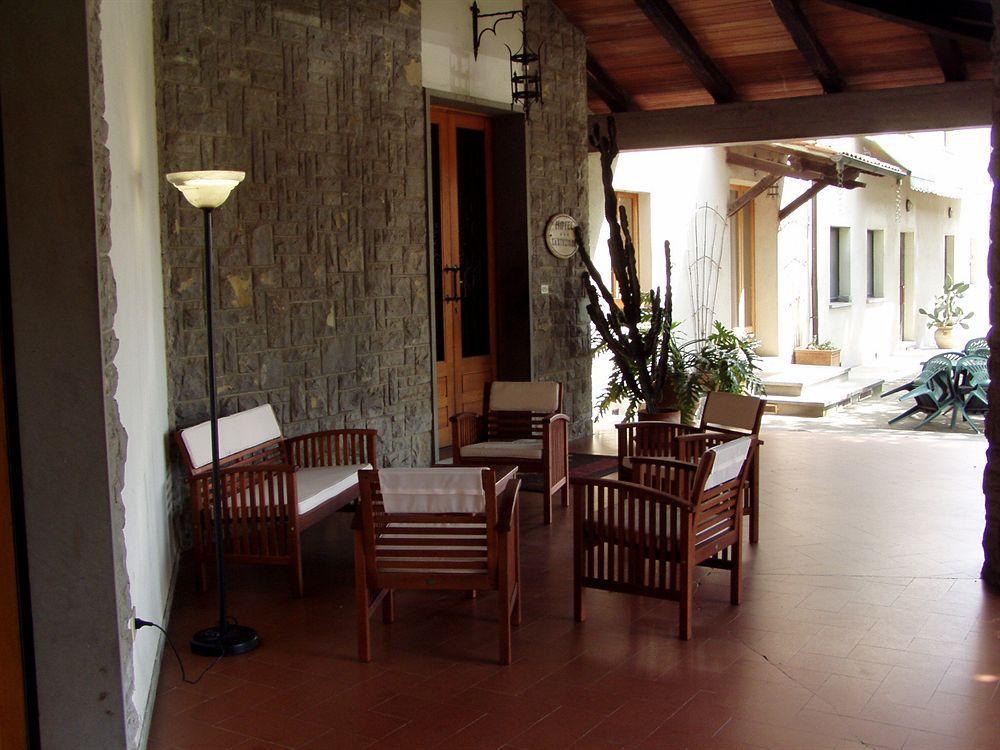 Hotel La Piccola Stazione Торита ди Сиена Екстериор снимка
