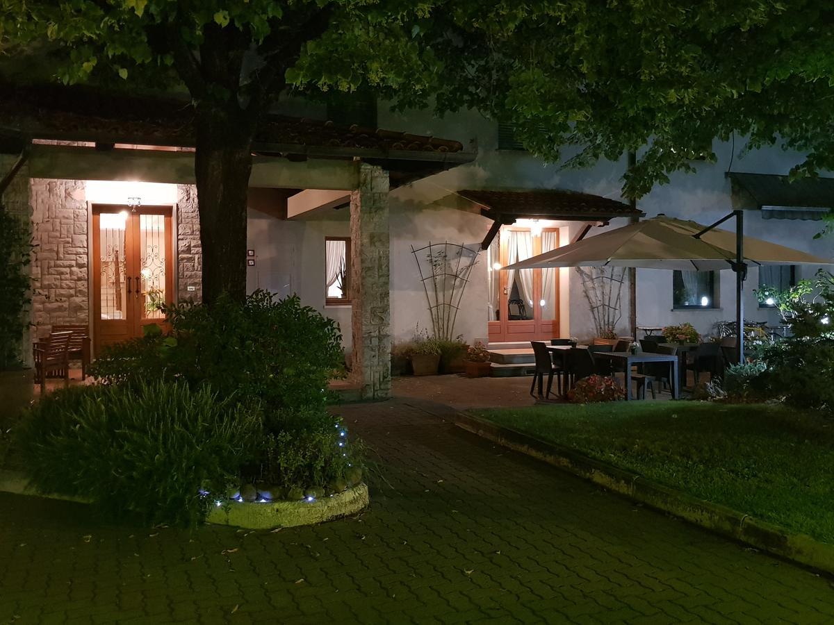 Hotel La Piccola Stazione Торита ди Сиена Екстериор снимка